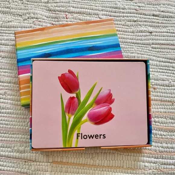 Lovevery Flash Cards -box set- - Picture 6 of 8
